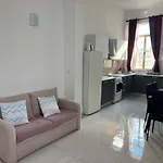 Room With Private Bathroom Sliema